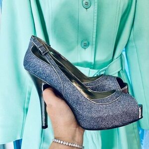 Guess Blue Glittery Open heels with a 4" black heel 8 1/2

glitter heels